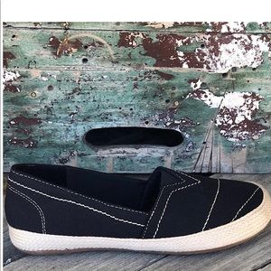 New MIA Amore Freedom black canvas slide ons